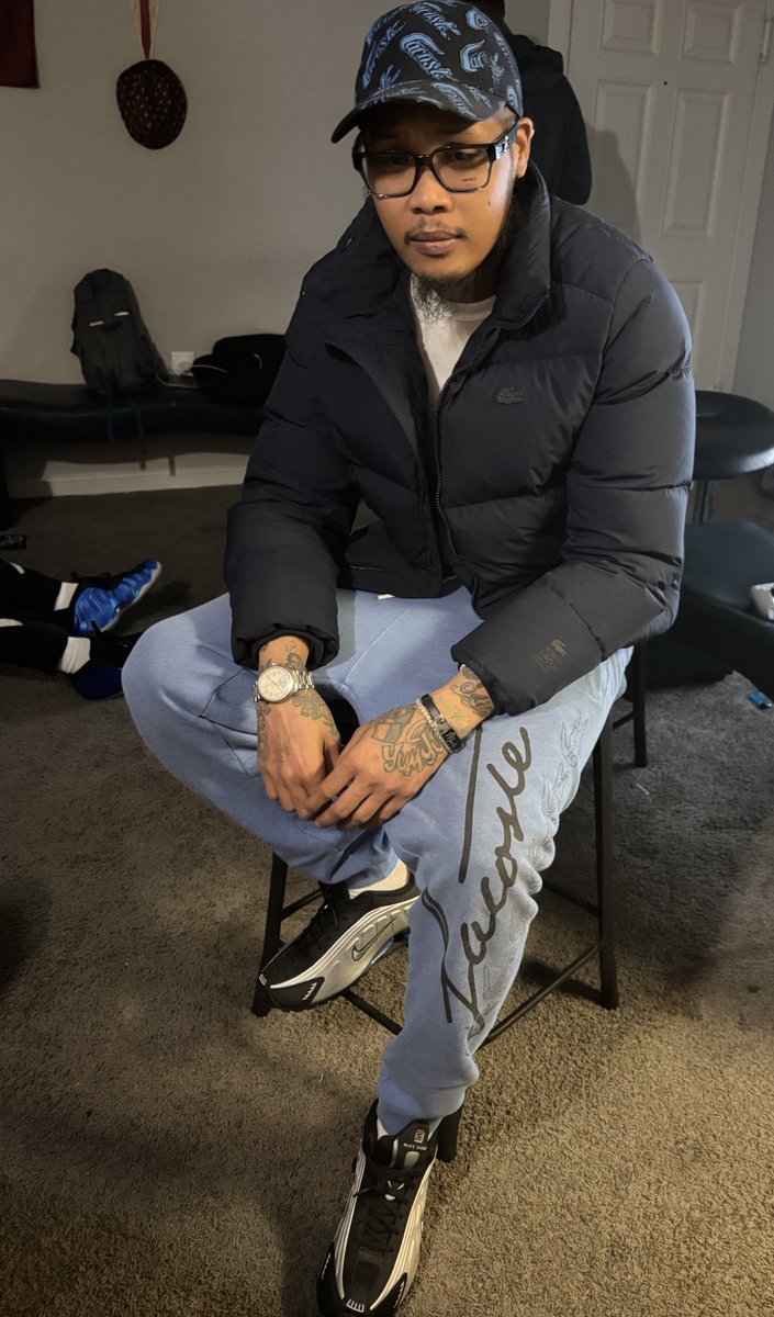 ChicRawww's tweet image. You ever see your mova body lifeless? that shit dawged #RipMA