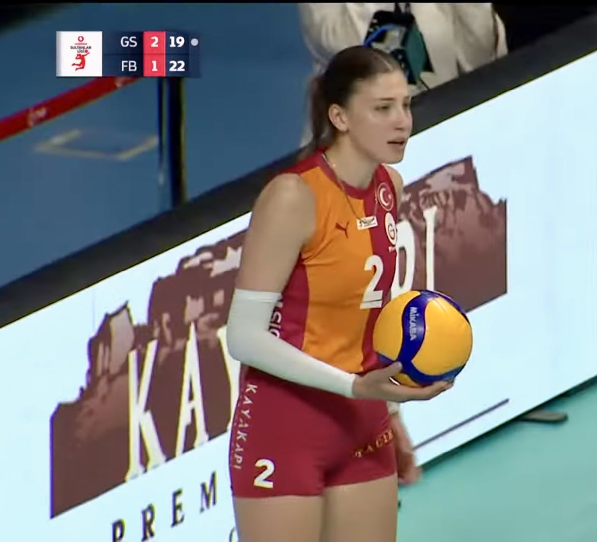 Kayakapi's tweet image. GOAT @ilkinaydn 💛❤️‍🔥
@GSVoleybol1905 #RuhunlaKükre