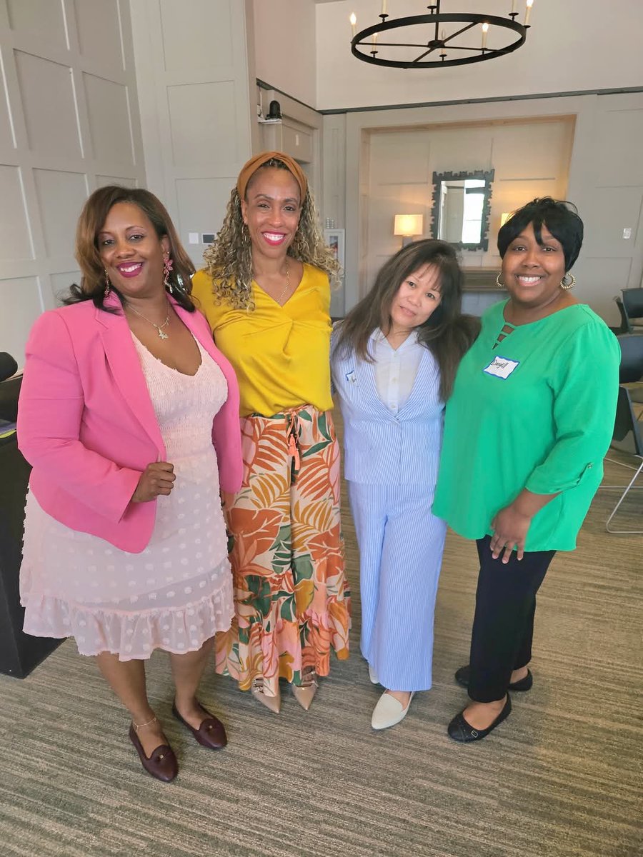 RANDAF_Inc's tweet photo. All smiles during 'Mindful Leadership: Mastering Resilience to Thrive During Disruption' presented by Atlanta Regional Collaborative for Health Improvement. #NonprofitLeadership https://t.co/fgAqtKmm3Q