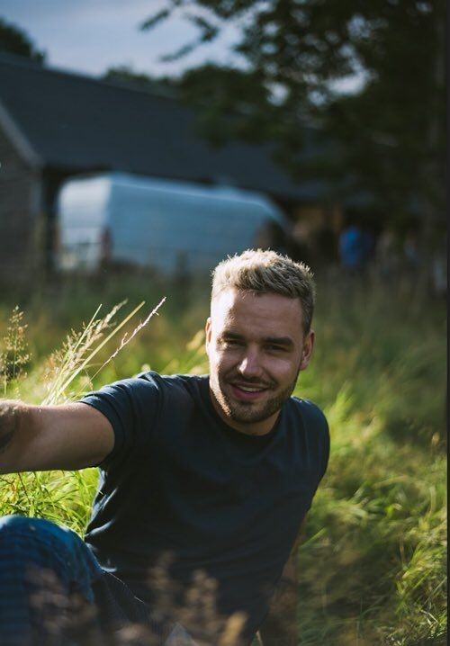 ValeFalchi99's tweet photo. What really matters is the journey that we're on
Riding with you, I finally know where I belong 💛
Our beautiful Sunshine 🥺💛
#StreamSunshine #JusticeForLiam https://t.co/eoppSHrGRL