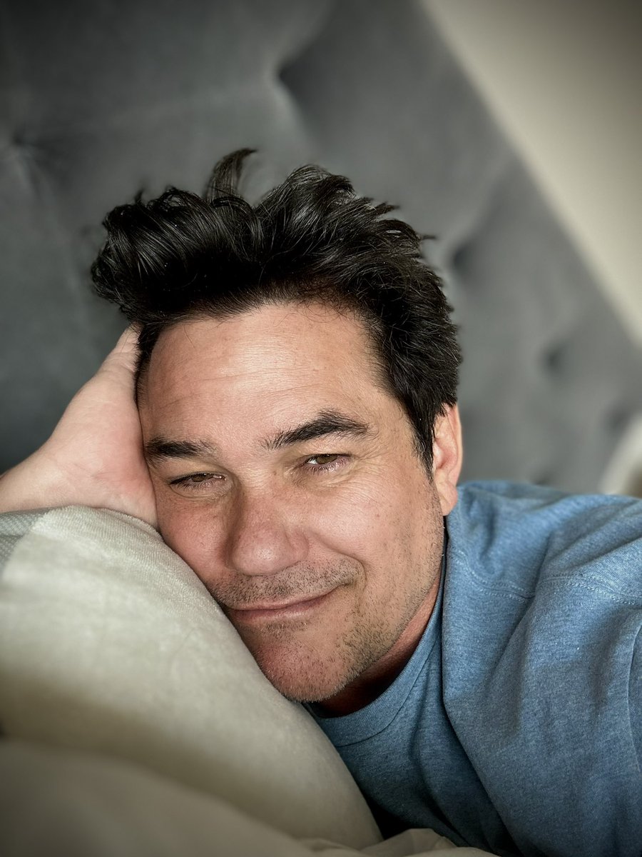 Dean Cain tweet media