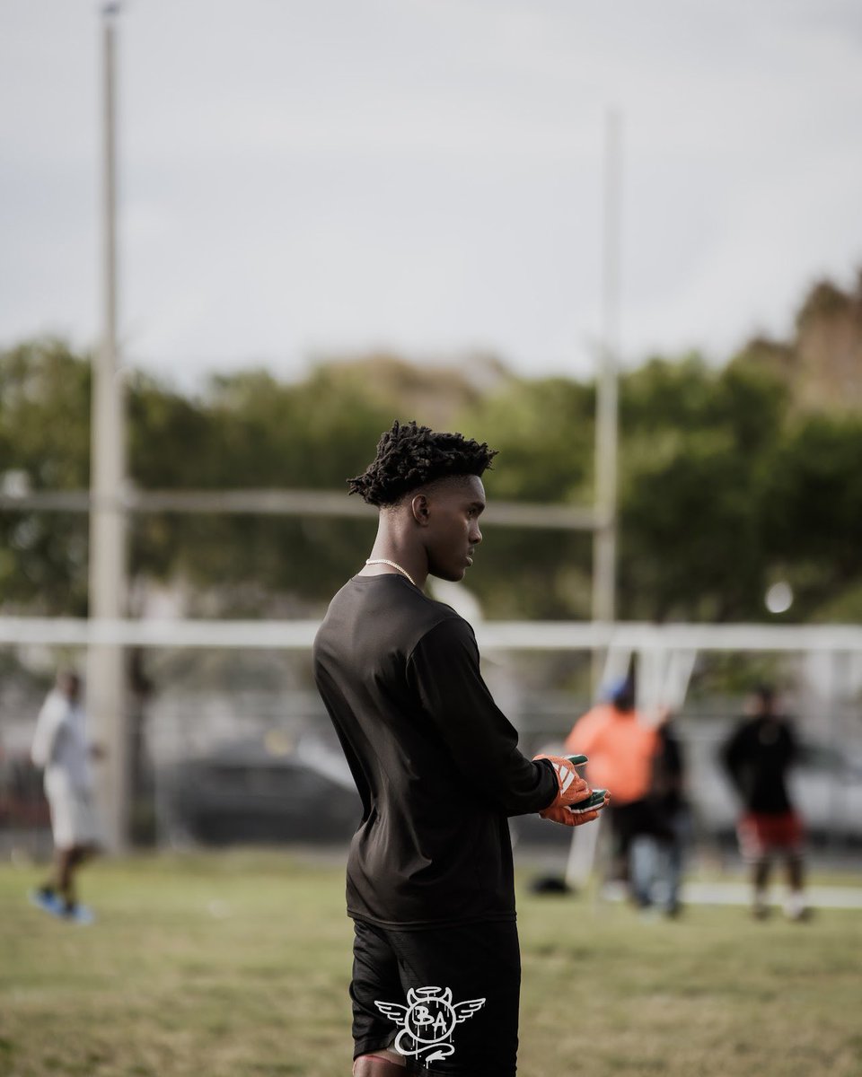 1k_tb3's tweet image. Pre spring practice #ridgeup ❤️🖤‼️