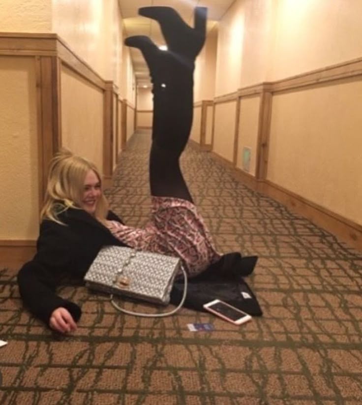 TR13NKET's tweet image. OFICIALLY EFFIE TRINKET #TOME #TOALL #TOYOU WELCOME ELLE FANNING I ALWAYS LOVED YOU DEARLY