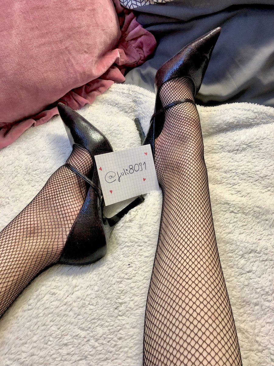 MissDollfeet 🎀 tweet media