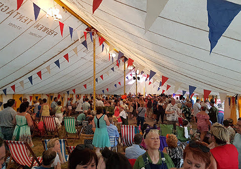 𝗩𝗶𝗻𝘁𝗮𝗴𝗲 𝗙𝗼𝗿 𝗩𝗶𝗰𝘁𝗼𝗿𝘆 𝟮𝟬𝟮𝟱

Whitchurch's famous summer festival.

Celebrate all that was great from the 1940s, 50s, and 60s.

Live Music | Dancing | Fairground | Camping

Book your tickets early and get it in the diary here:

vintageforvictory.co.uk