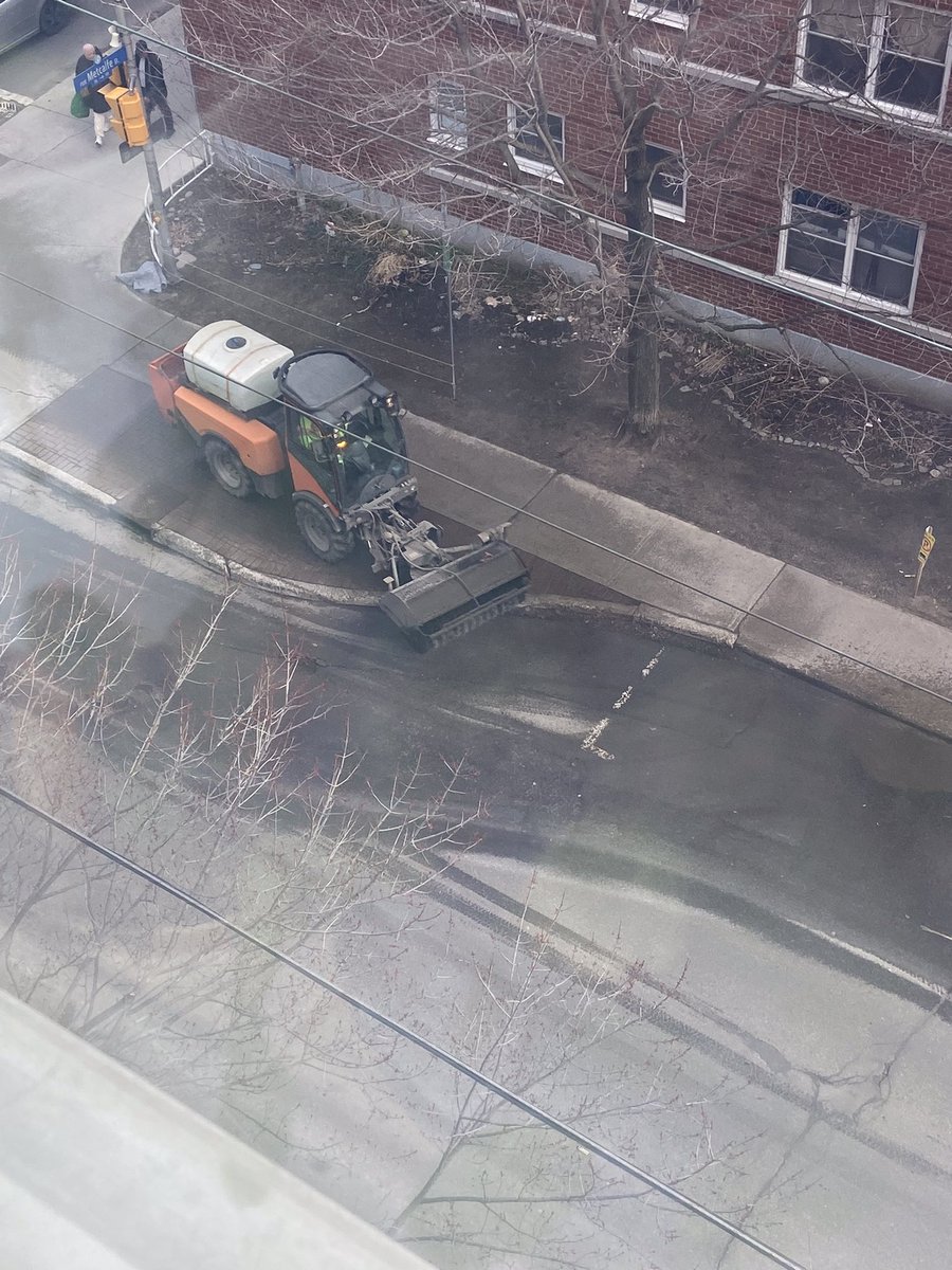 kittypants's tweet photo. Monday and today π‘ #saltcity #ottawa #salt #enough #ridiculous #cityofsalt https://t.co/kNkKyKEODH