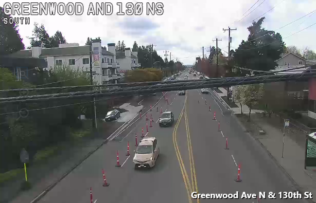 Greenwood Ave N、N 132nd StとN 130th Stの間のSB右車線、N