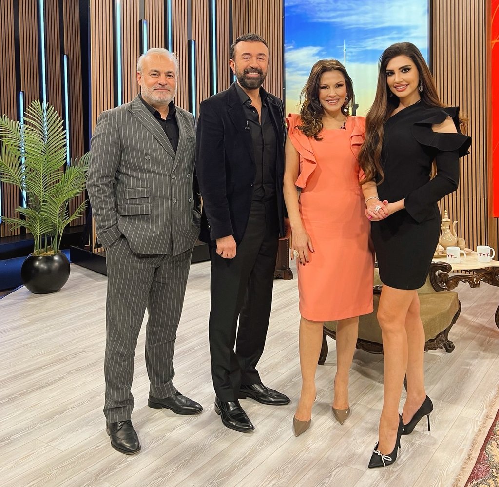Yüksel AMAN (@yukselaman) on Twitter photo Yayınımıza Katılımından Dolayı Ünlü Oyuncu Burçin Bildik ve Uzm. Piskolok Yesim Akıncı' ya TEŞEKKÜR Ederim
<a href="/tytturk/">TYT Türk</a>
@tntfilmyapim
<a href="/arzuerdemtc/">Arzu ERDEM 🇹🇷🇹🇷🇹🇷</a>
@aydannsener
<a href="/burcinbildik/">Burçin Bildik</a>
#tyttürk
#tntfilmyapım
#aydanşenerlehaftasonukeyfi Yayınımıza Katılımından Dolayı Ünlü Oyuncu Burçin Bildik ve Uzm. Piskolok Yesim Akıncı' ya TEŞEKKÜR Ederim
<a href="/tytturk/">TYT Türk</a>
@tntfilmyapim
<a href="/arzuerdemtc/">Arzu ERDEM 🇹🇷🇹🇷🇹🇷</a>
@aydannsener
<a href="/burcinbildik/">Burçin Bildik</a>
#tyttürk
#tntfilmyapım
#aydanşenerlehaftasonukeyfi