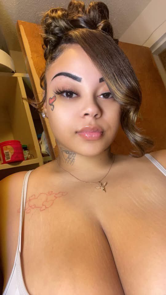 RehLeey's tweet photo. I’m bored and would love to make new friends and open to any type of fetish(a dominant mistress )

Text me on Zangi 1033072382 https://t.co/JXWuuP8KQX