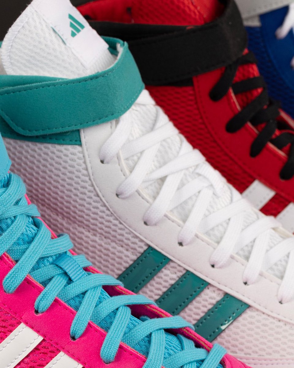 Speeding ahead to new colors. Stay tuned for an upcoming release date!
‌
#combatspeed #wrestlingshoes #threestripelife