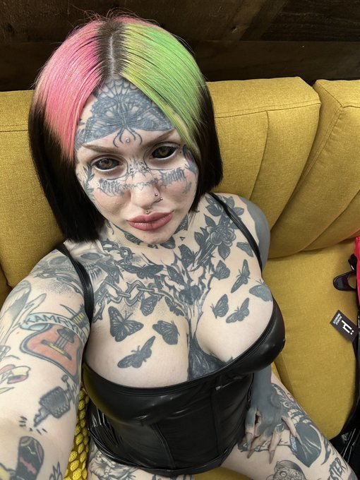 Watch Orylan's leaked NSFW photo on TwXstars