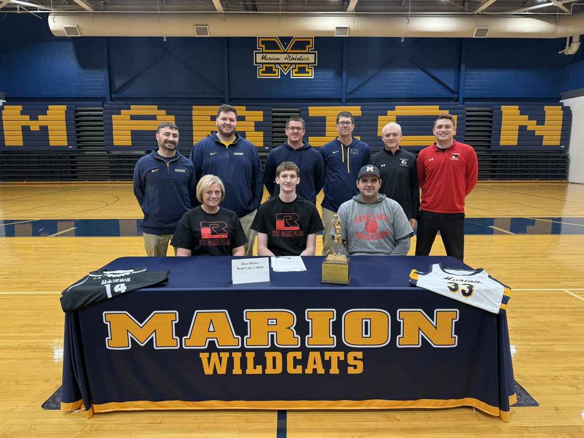 Congrats to Race Hickey! Race has decided to continue his academic and basketball career at Rend Lake College next year!