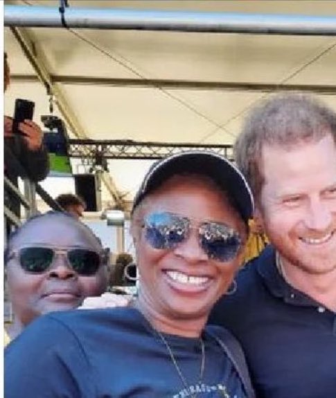 freedom_007__'s tweet photo. Well well well look who we have here. The unclothed woman who Prince Harry run away from is his Sussex Squad supporter and the same woman who gets VIP treatment at The Invictus Games. This was 100% staged and a big PR stunt. https://t.co/kG9w85bTdk