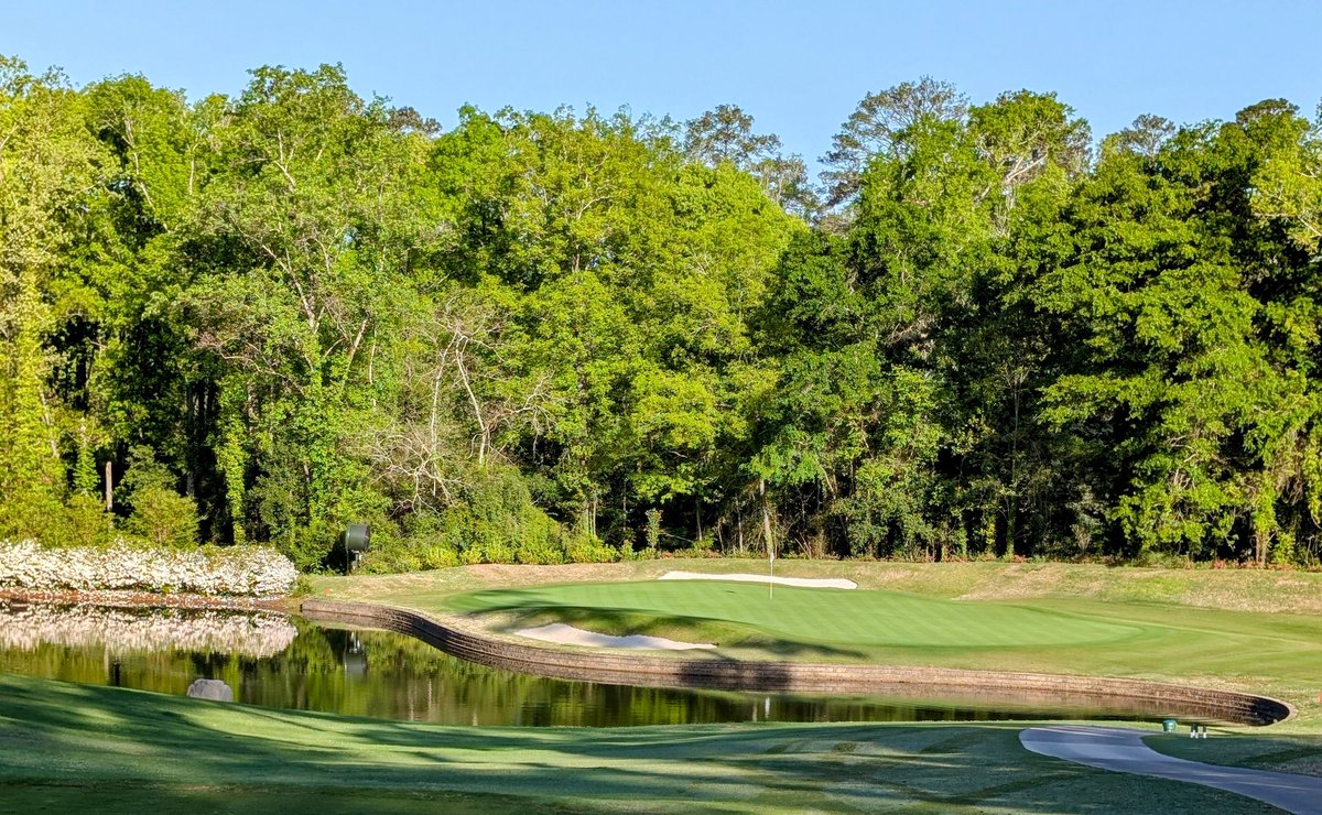 Today, the "Hurley Georgia Tour" went to the Idle Hour Club, Macon, Georgia.
Photo of hole No. 2, a special Par 3 hole.
New 007XL bentgrass greens -- 19 months old.
Wade Thomas, Super
Nash Rolfs, Asst Super