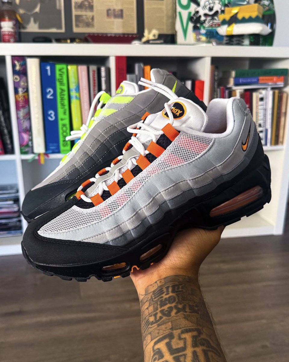 Veneda Carter debuts the “Mandarin” Nike Air Max 95 OG Big Bubble 🍊