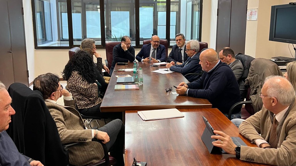 CislMedBas's tweet photo. Firmato AIR per la disciplina dei rapporti con i Medici di MG. Si avvia il rinnovamento della medicina territoriale https://t.co/UkPwhWRAHt