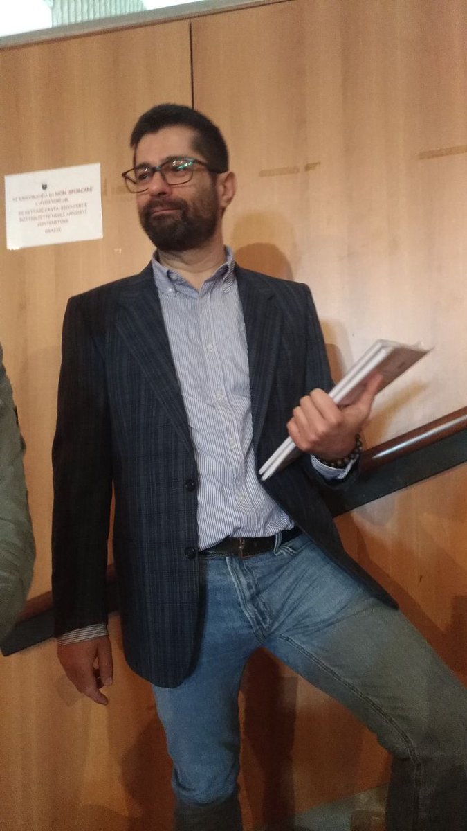 pxel's tweet photo. Grazie a quelli che hanno creduto in me e mi hanno sostenuto! 🎓 #laurea #degree https://t.co/rA23bRC2DF