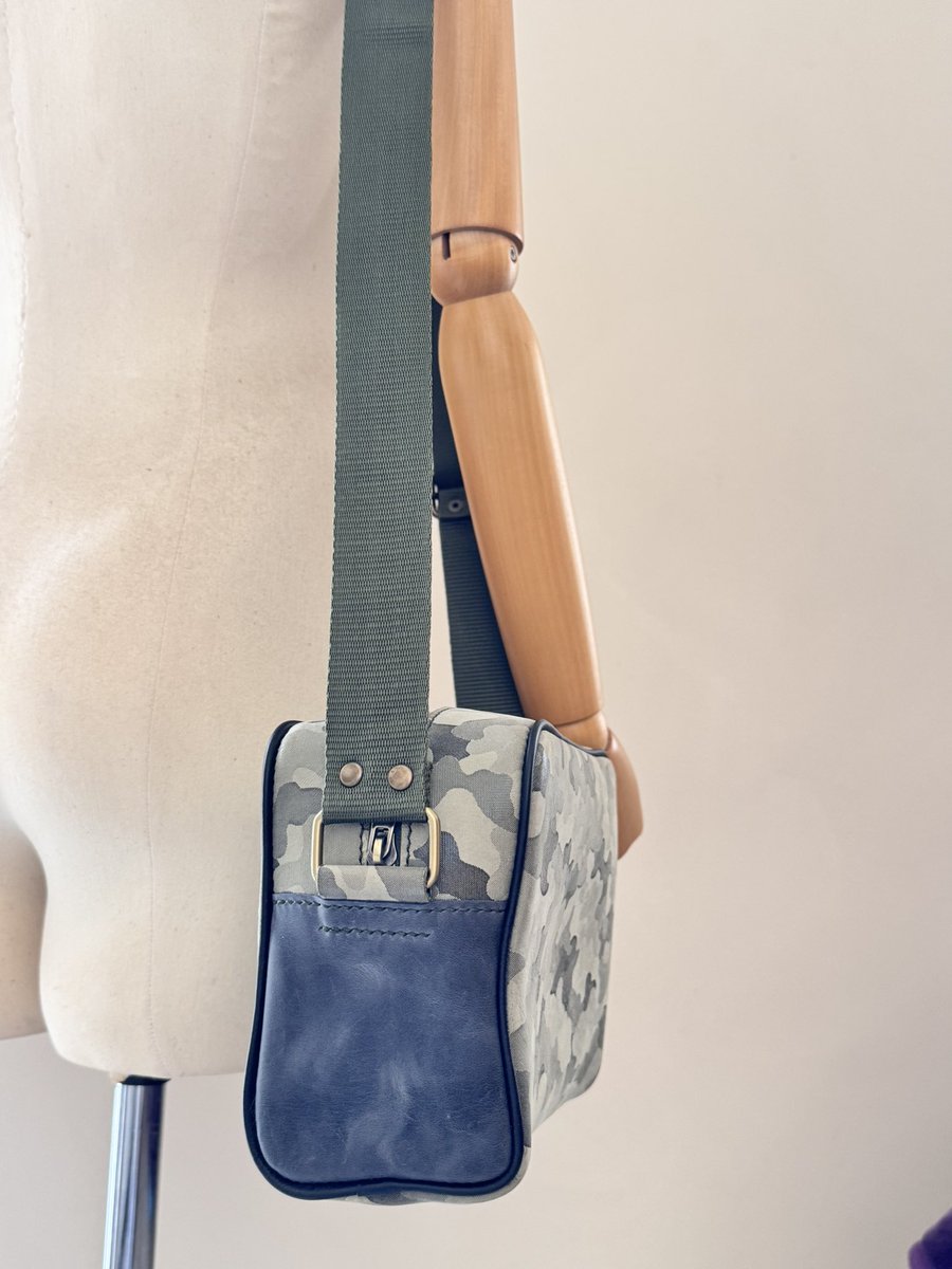 NuaBagscom's tweet photo. GENUINE LEATHER HANDMADE CAMOUFLAGE SHOULDER BAG 

You can find it and more on https://t.co/PRbDucgEWj 

%100 Handmade ✨
%100 Leather ✨ 

#bagshop #leatherbagshop #leatherbagstore 
#customdesign #bagdesign #designer 
#handmadebag #leatherbag 
#womenbags #nuabags https://t.co/sKLvYzkiOx