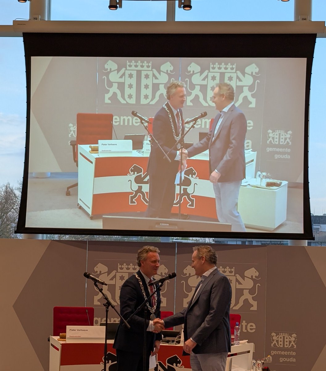 Tijdens de raadsvergadering van vanavond werd Ber van Loon (<a href="/VVDGouda/">VVD Gouda</a>) benoemd tot tijdelijk lid van de #gemeenteraad van #Gouda