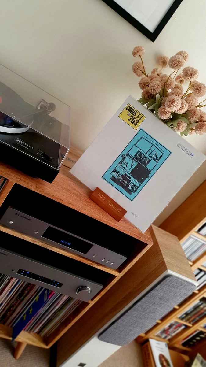 moneight's tweet photo. #NP #nowplaying #nowspinning
@christt - The 253 (139/253)
First listen after picking this up last week at "Never Mind The Brontës" in Haworth.
A rather beautiful little album.
#midweekmusic #vinylcommunity #recordcollection #vinylcollection #Dualturntable #records #vinyl https://t.co/i5iKZG05RS
