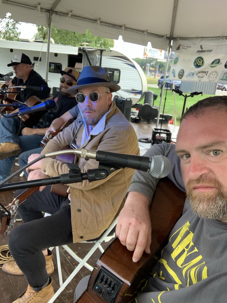 kirkdesoto's tweet photo. Memories. #ShibaFest2023 #InTheRounds @LADS_STFT @AndrewLads @JOERIANMUSIC2 @ColoradoFonDew @TheWoodlingBook @humanimalsart https://t.co/1lUYsgPeqo