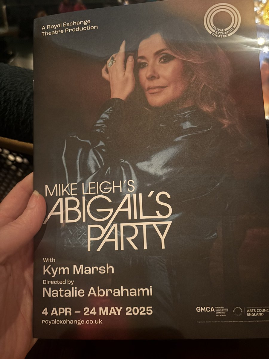 Press night for Abigail’s Party <a href="/rxtheatre/">Royal Exchange Theatre</a> <a href="/CityLifeManc/">CityLife Manchester</a> we’re going back in time to 1970s suburbia!