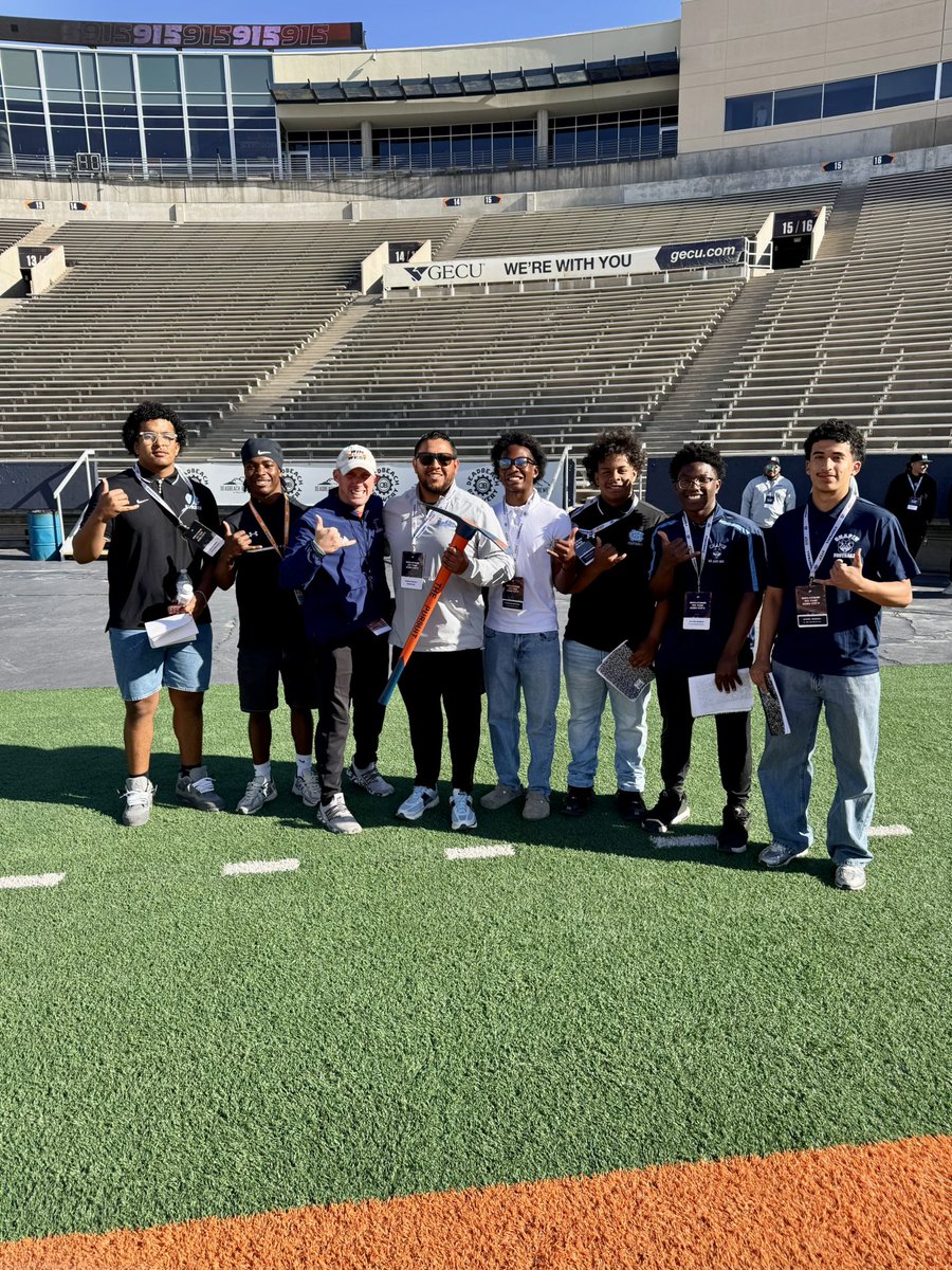 CoachMChavez's tweet photo. Thank you to @CoachSWUTEP @
@maddiedeucher and everyone @UTEPFB for hosting our @ChapinHuskiesFB student/athletes today!!! Our kids picked  ⛏️up some great tips and are ready to apply them. Great running into a fellow Chapin alumni @_m1polk_  @d21rdgz #PicksUp #HuskyFamily #WRTN #LockinLevelUp