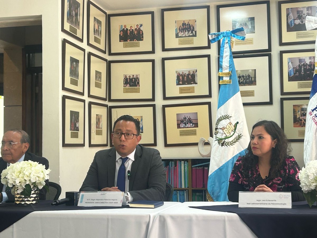 AztecaNoticiaGT's tweet photo. Con motivo del Día Internacional de la Psicooncología, el @ColPsicologosGt reafirmó su interés en colaborar en la elaboración del reglamento que implementará la Ley de Atención Integral del Cáncer en Guatemala, aprobada por el Congreso de la República el 7 de marzo de 2024. https://t.co/e8gUtE47CL