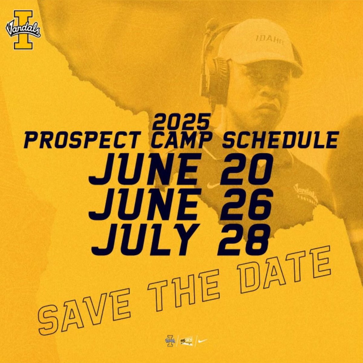 StandoutJE's tweet photo. Thankful to be invited to the vandals football camp ready to put Ingraham on the map and showcase my talents!! @CoachAvery__ @VandalFootball @BrandonHuffman #AGTG #GoRams #recruittherams https://t.co/8boY7XAe12