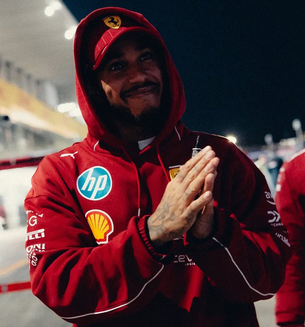 simscircuit's tweet photo. lewis 👉🥺🥹🙏👈 hamilton https://t.co/REsnT4SIaJ