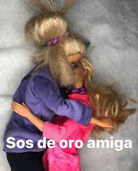 Hoy la profe de pilates nos dijo a mi novia y a mi que éramos muy buenas AMIGAS