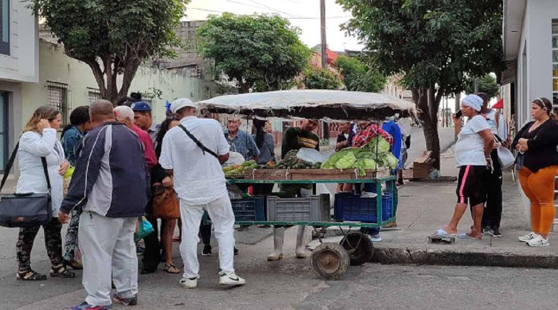RP_OndaAlegria's tweet photo. 🇨🇺| Ejercicio nacional contra el delito concluye con multas mayores a 131 millones de pesos

ℹ️ Ampliamos la información en el sitio web de #RadioProgreso #LaOndaDeLaAlegría 🔗👇 https://t.co/2Gzt3noNbe

#precios #controlpopular #RadioCubana #SonidoParaVer #Noticias #Actualidad https://t.co/mmztipCqc3