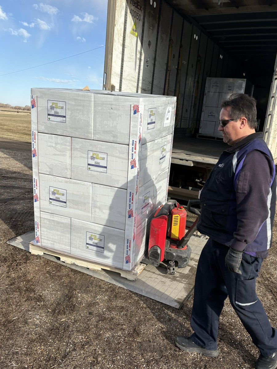 MycoMaxx GT has arrived!  Get your order in!  We can have it to you in a day or two. Dealers welcome!  #mycomaxx #meristem #hopperthrottle