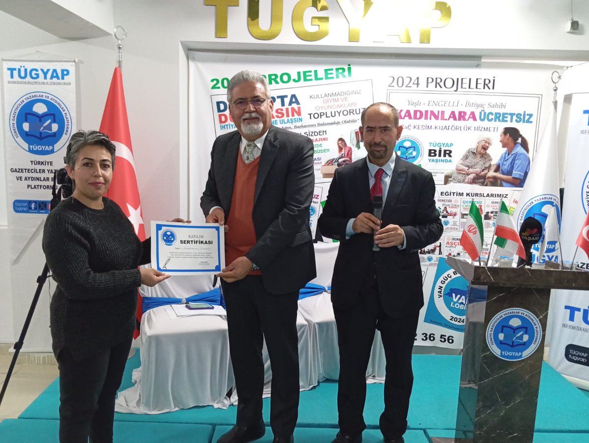 Allah Rahmet Eylesin..
Dernek Çalışmalarında birlikte yol yürüdüğümüz yol arkadaşlarımızdan Ayşe Eraslan Kardeşimizi Kaybetmenin Üzüntüsünü yaşıyoruz.  Dün gece tedavi gördüğü kanser illetine yenik düşen kardeşimize Allah'tan Rahmet, Ailesine ve sevenlerine başsağlığı diliyoruz.