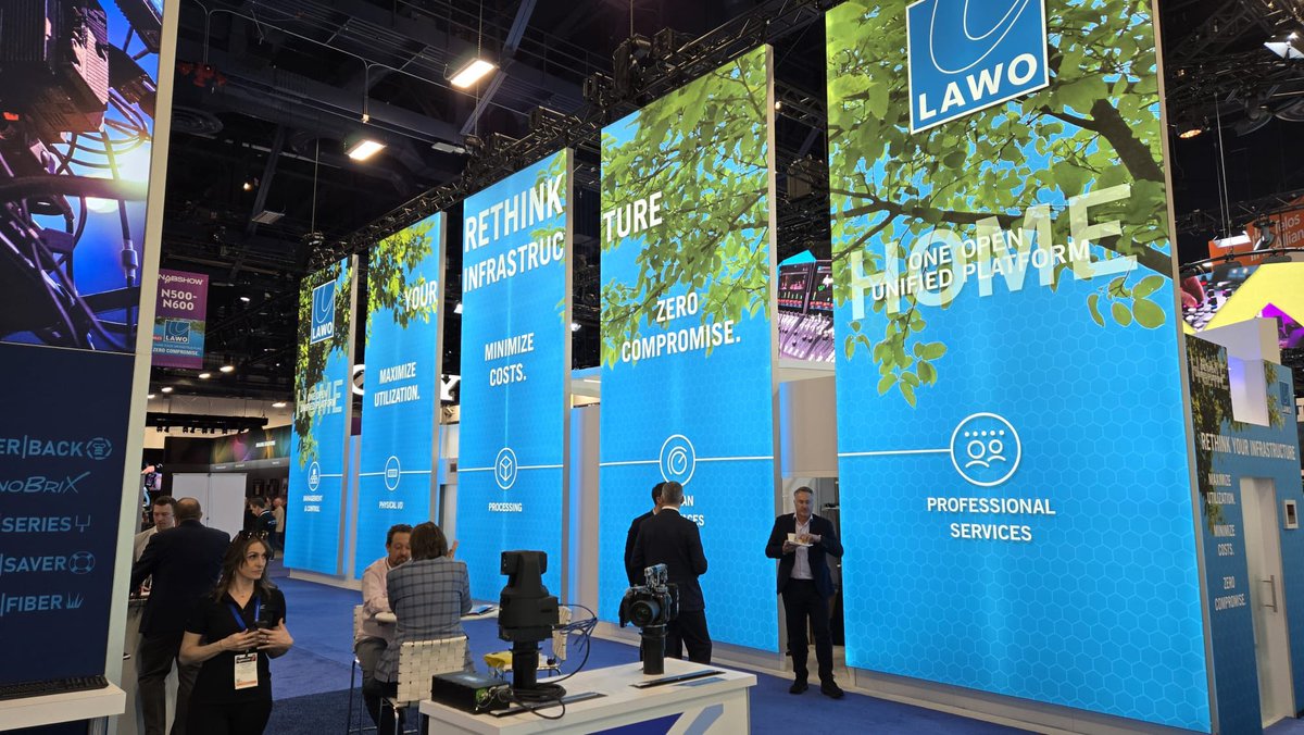 r3storestudios's tweet image. Shawn Rhodes had such great time at NAB in Las Vegas. Thanks all for coming and chatting. Can’t wait for next year !