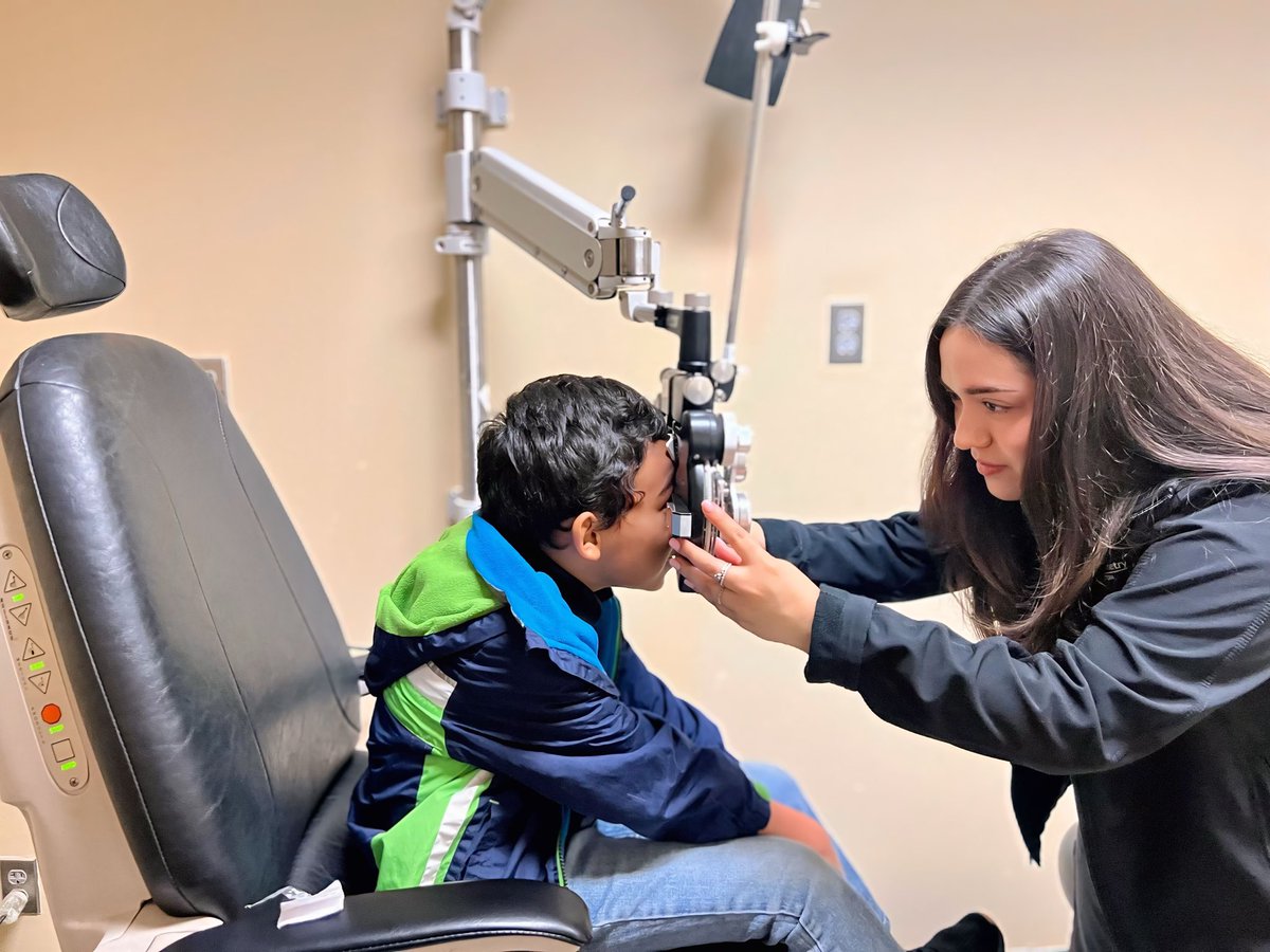 D’Andra Edwards (@mrdedwards) on Twitter photo Over 20 of our <a href="/Tinsley_HISD/">Tinsley Elementary</a> scholars received eye exams and brand-new glasses today—completely free! Huge thanks to our amazing wraparound specialist, Mr. Barajas, for continually supporting our students’ needs. Over 20 of our <a href="/Tinsley_HISD/">Tinsley Elementary</a> scholars received eye exams and brand-new glasses today—completely free! Huge thanks to our amazing wraparound specialist, Mr. Barajas, for continually supporting our students’ needs.