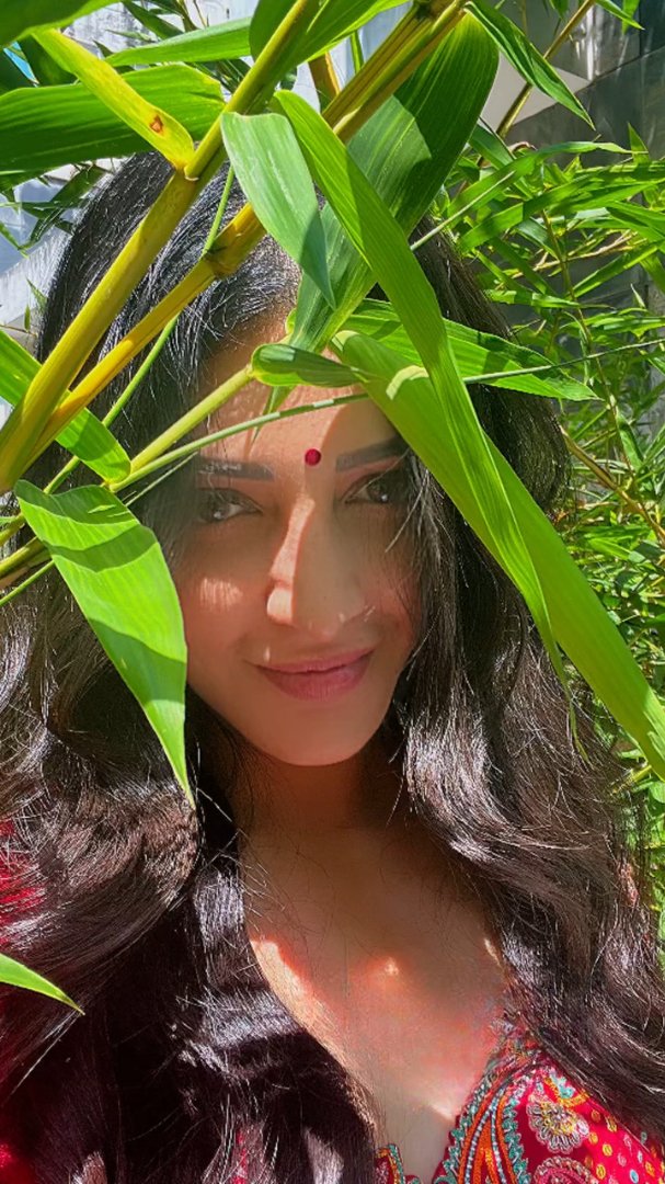 CelebritiesLib's tweet photo. ❤️‍🔥

#ShrutiHaasan #CelebrityLibrary https://t.co/vvtM5HMTwR