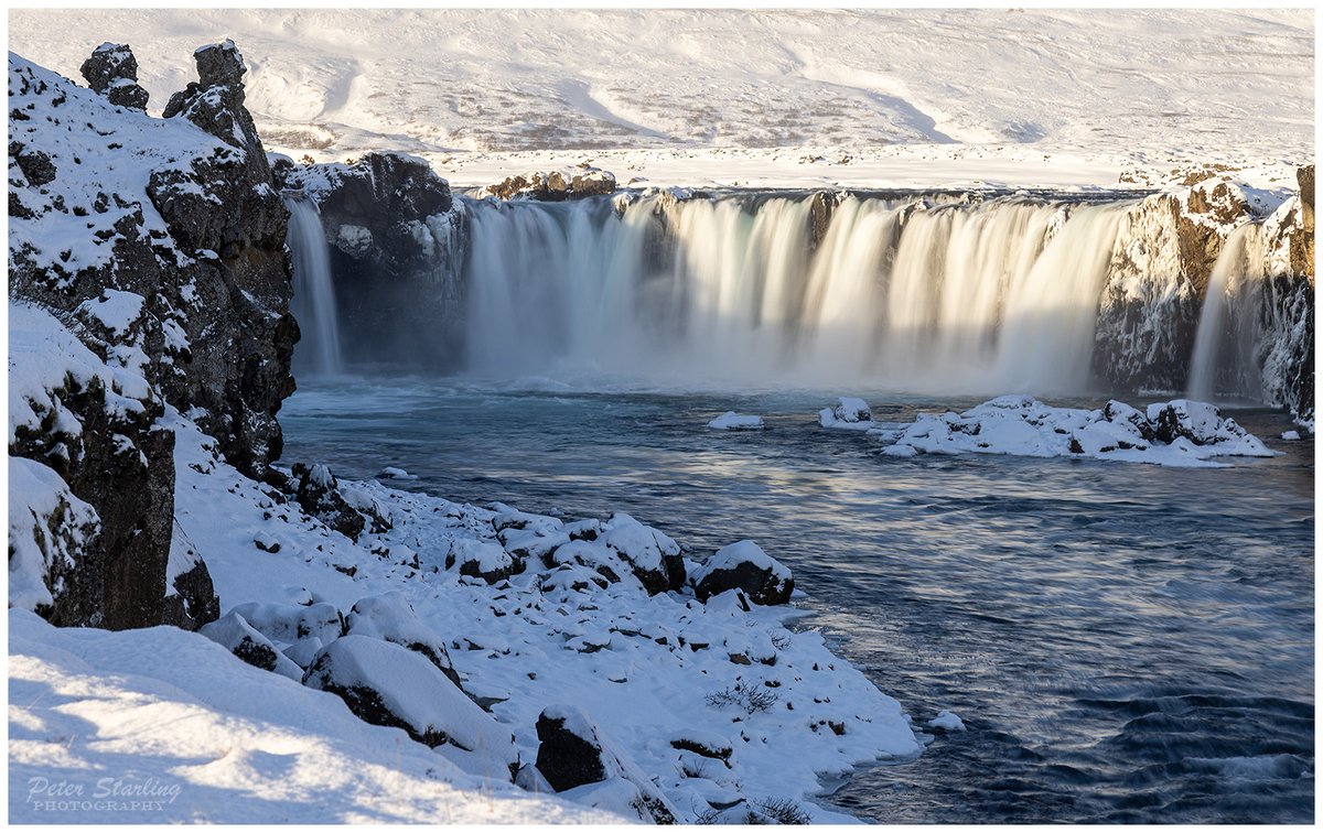 Peter__Starling's tweet photo. The ever-changing winter light of Goðafoss Waterfall, from the golden early-morning light picking out the amazing ice formations to the beautiful blue-hour just before darkness.
One of my favourite places in the world!

#Iceland #Godafoss #waterfall #photography https://t.co/gVQ470pKwd