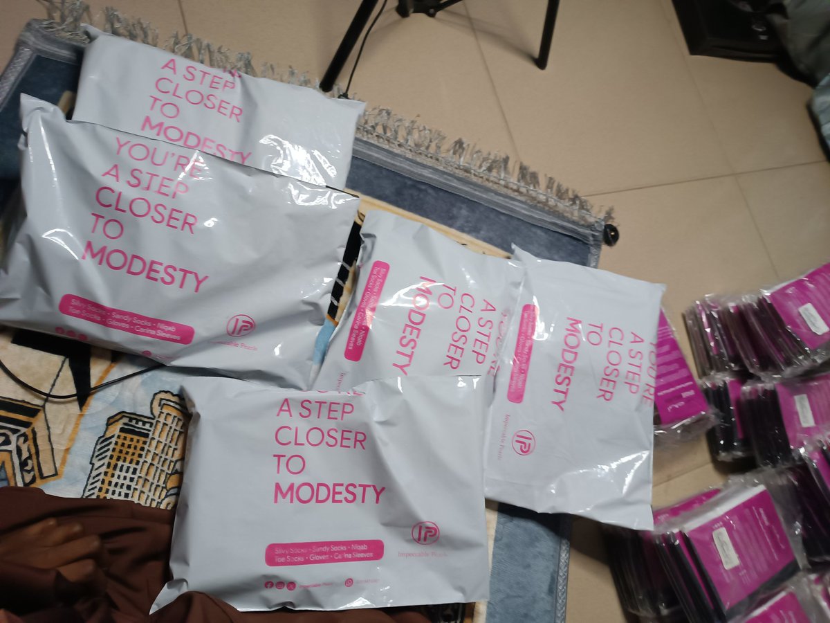 impeccablepearl's tweet photo. You’ve been thoughtful, patient, and graceful—always showing up with modesty and light. 🥳

You truly deserve a gift that reflects who you are. 😍

Tag someone who would love to surprise you with a pack of our knee-length socks or sleeves. Let them know what would make your day🤗 https://t.co/twmYHmYzcP