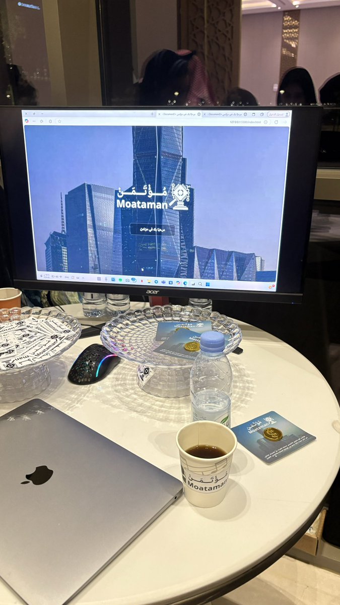 A7mad_LAW's tweet photo. في #مؤتمن، كنا ولازلنا فريق عنده رؤية، وعنده الشغف، وقدّم فكرة نؤمن فيها من القلب.
ما انتهت الرحلة، بالعكس—هذي كانت أول خطوة لبداية نجاح مؤكد بإذن الله . 
شكرًا لكل اعضاء الفريق اللي أعطى من وقته وجهده وروحه فخور فيكم 🫡  . 
#هاكاثون_الحقوق 
@fofaridd @Rxcvex @O4lul @Eth2143i https://t.co/0S1jmXtKxC