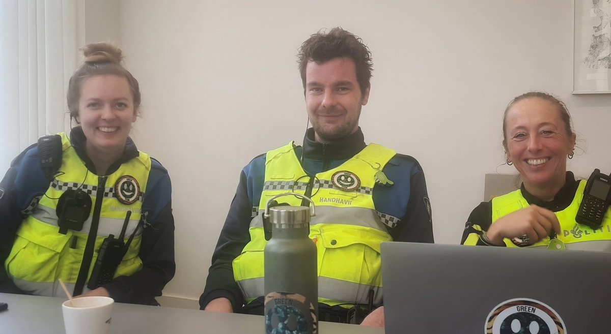 Milieu en dierenagent Leontine tweet media