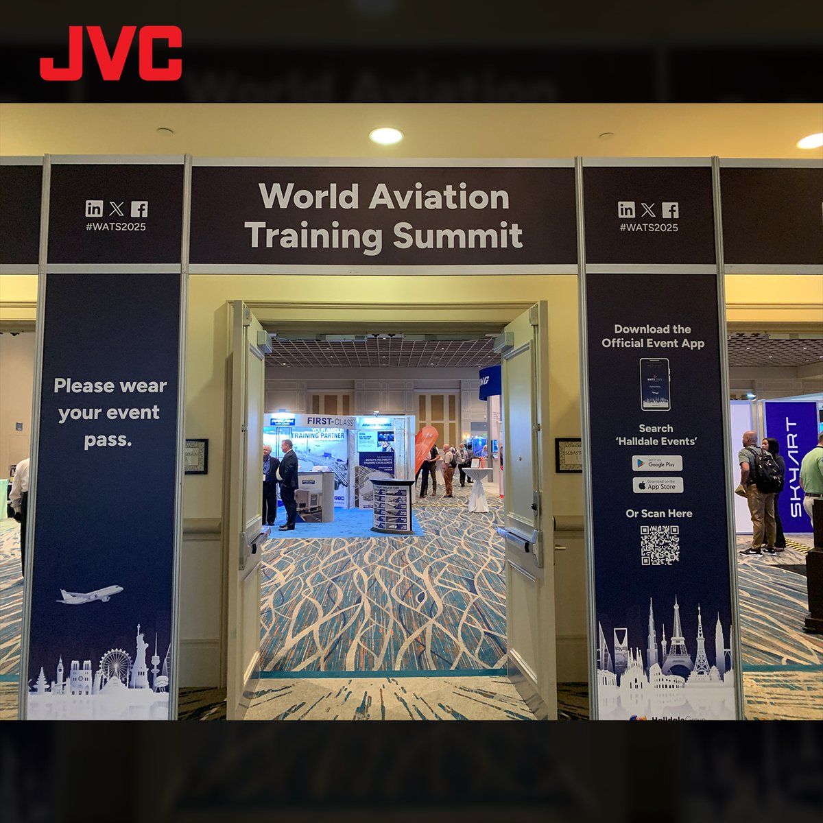 JVC_USA's tweet photo. .@JVC_USA is showcasing their DLA-VS2600 at WATS. View a demo onsite at booth #117. Stop by and say hello to Darren, Ian and Mike.
#JVCSimulation #JVCProjectors #JVCUSA #WATS #D_ILA @halldalegroup https://t.co/PRUfX5FDxK