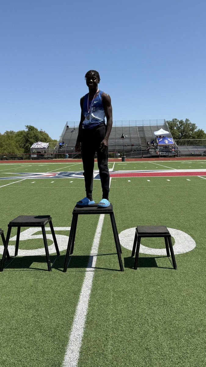 MNTHS_Track+Field tweet media