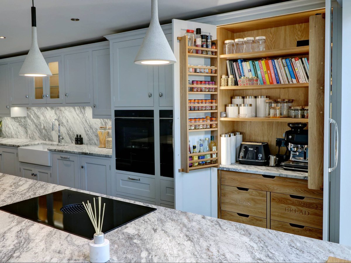 concept_intrs's tweet photo. Our classic kitchen collection combines exquisite craftsmanship with timeless design. 

Rich textures, exquisite joinery, and heritage detailing perfectly characterise this collections, which adds a sophisticated touch of luxury to any home. https://t.co/lyg40SF6i8