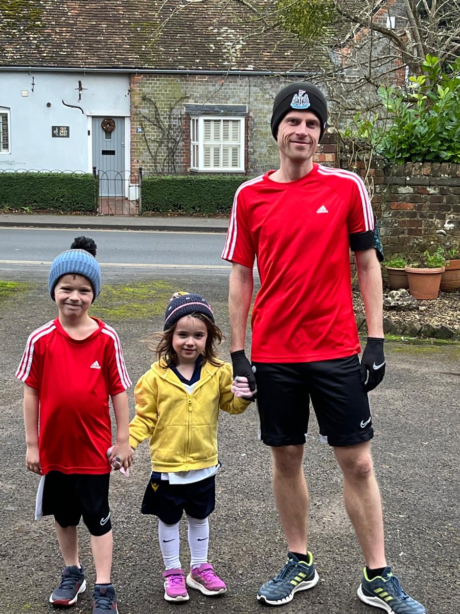 LONDON MARATHON! We're incredibly excited to have a runner in this year's London Marathon! Meet Dave who'll be taking on the ultimate challenge for ClearVision on 27th April. Please sponsor him if you can, to help us give more families the books they need 2025tcslondonmarathon.enthuse.com/pf/david-harri…
