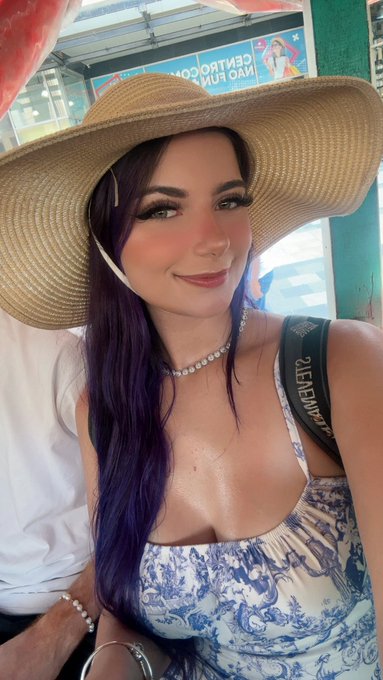 Watch EG GirlOfNox's leaked NSFW photo on TwXstars