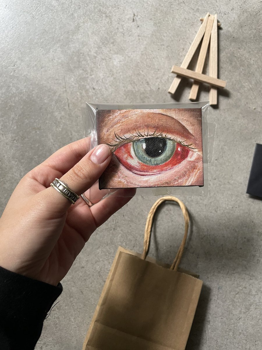 wecantstop2315's tweet photo. Estoy haciendo mini lienzos por encargo, ideal por si quieren hacer un regalito 🫶🏼✨ https://t.co/NAvNcHw3HL