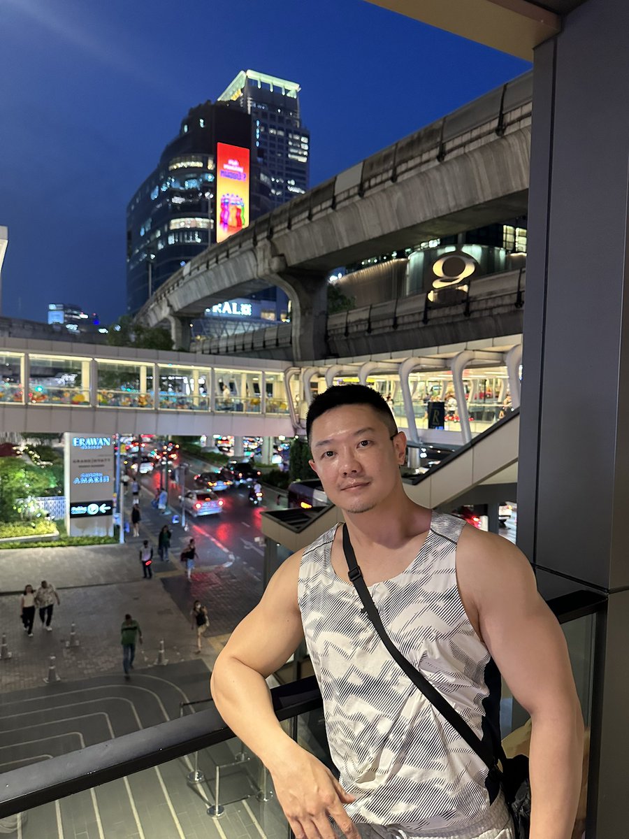 GREENSM7's tweet photo. 哈囉～～ 泰國有人��
潑水節～～ https://t.co/S86R0GYuIi