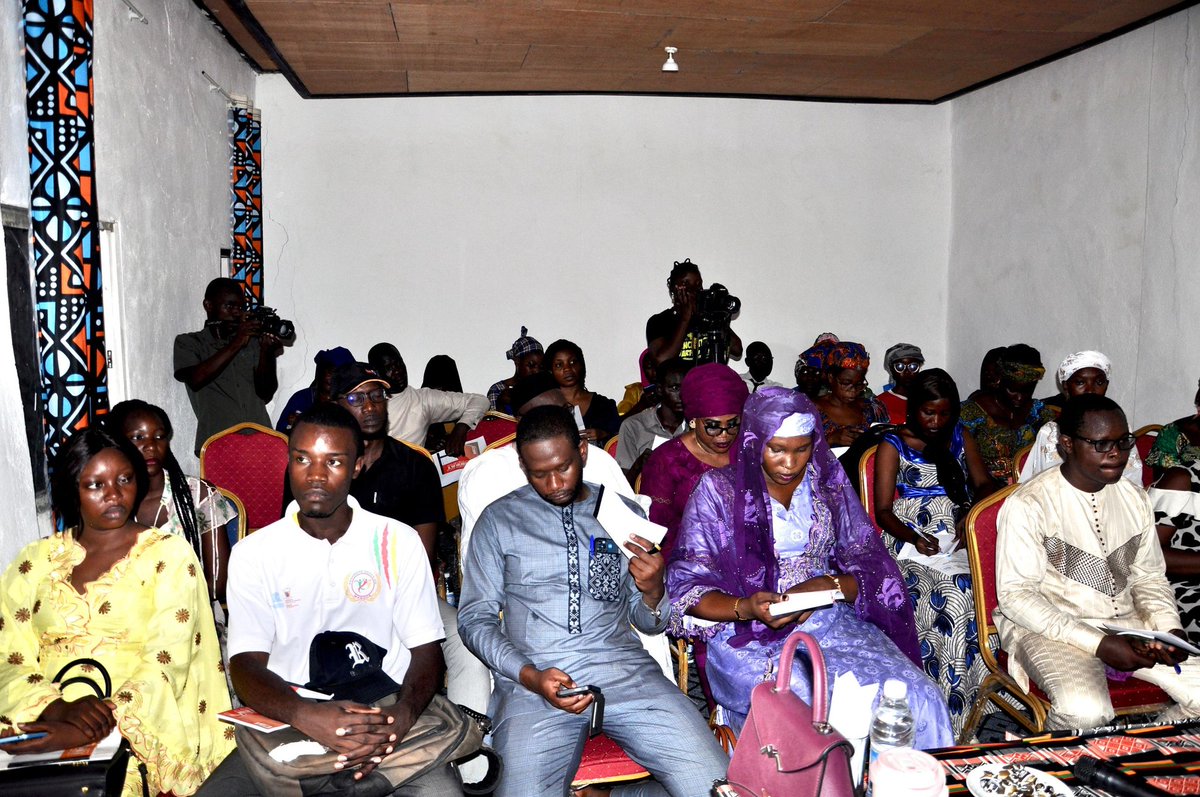 ACE a inauguré son Centre d’Autonomisation à Baoliwol, offrant formation en couture, broderie et participation citoyenne à des filles et jeunes mères. Soutenu par l’Ambassade de France, le projet FEF promeut inclusion, compétences et gouvernance locale.