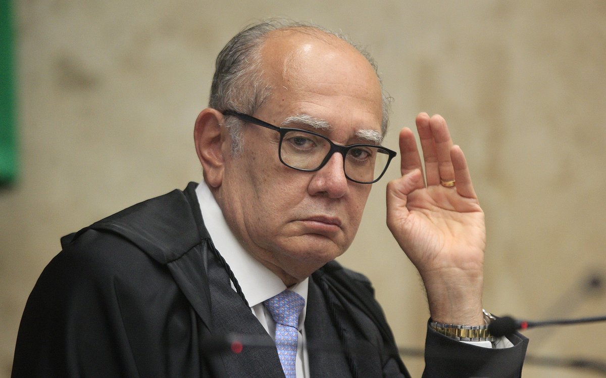 revista piauí (@revistapiaui) on Twitter photo O IDP, instituto do qual Gilmar Mendes é sócio, fechou um contrato milionário com a CBF. Meses depois, o ministro deu uma liminar que salvou o mandato do presidente da confederação. Leia na reportagem de <a href="/allandeabreu1/">Allan de Abreu</a>: piaui.co/4lpisjq O IDP, instituto do qual Gilmar Mendes é sócio, fechou um contrato milionário com a CBF. Meses depois, o ministro deu uma liminar que salvou o mandato do presidente da confederação. Leia na reportagem de <a href="/allandeabreu1/">Allan de Abreu</a>: piaui.co/4lpisjq
